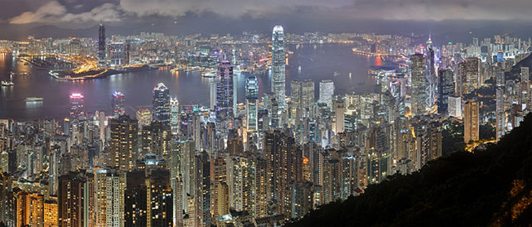 Hong_Kong_Night_Skyline-760